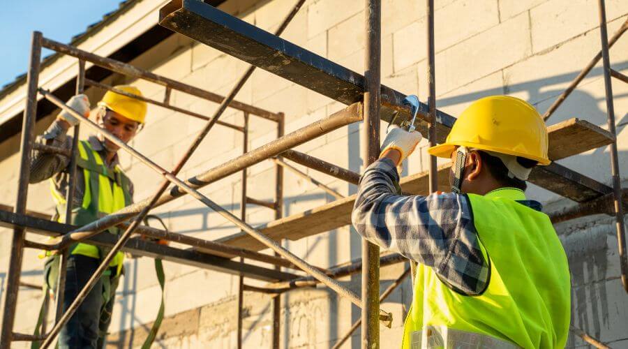 Expert Emergency Roof Repairs services in Patchogue, NY